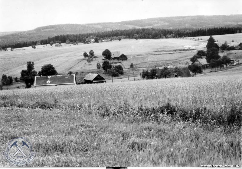 Fotografie Pohled na Snnou a Mlnskou: Pohled na Snnou a Mlnskou 4. st panoramatu, nad Kraslicemi