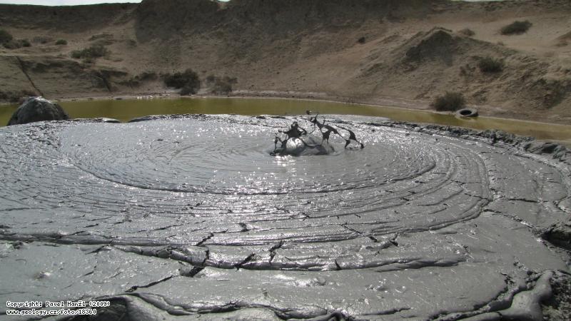 Photo : Bubble on mud volcano, Sychlijar