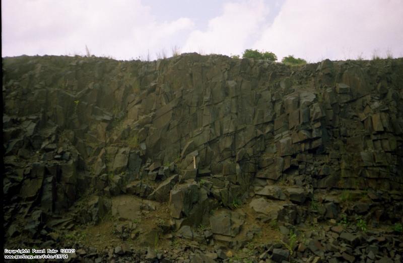 Fotografie Vinaick hora u Kladna: Vinaick hora u Kladna - lom v olivinickm nefelinitu, Vinaick hora u Kladna