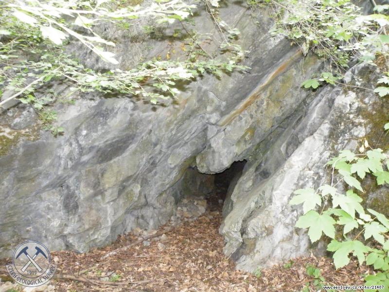 Fotografie Dislokace: Dislokace v Laneck jeskyni, Laneck jeskyn