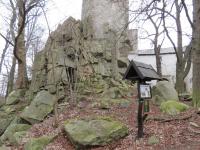 Celkov pohled na skaln vchoz v podlo hradu Rotejn, Krytof Verner, 2012