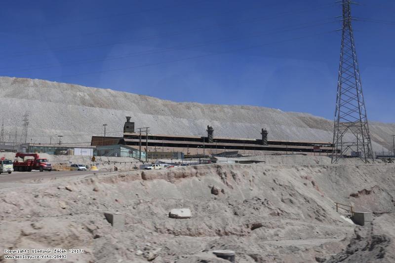 Photo Chuquicamata: Chuquicamata copper mine in Chile - processing plant, 