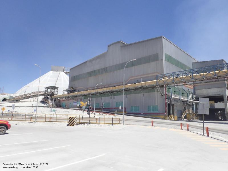 Photo Chuquicamata - refinery: Processing plant and copper refinery at Chuquicamata, 