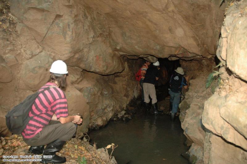 Photo Mining  of gold in Juntas, Costa Rica: Golden mines in Juntas in Costa Rica, 