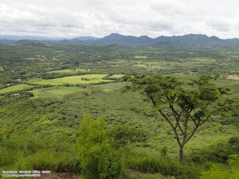 Fotografie Cerro Guiliguisca, lokalita Geoparku Ro Coco,: Cerro Guiliguisca, lokalita Geoparku Ro Coco, Nicaragua, 