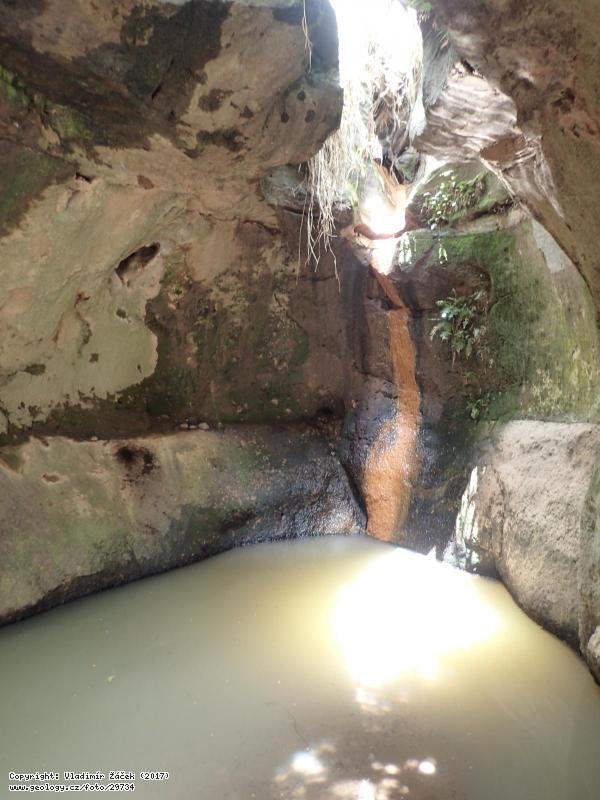 Fotografie Cueva Aserrio, lokalita geoparku Ro Coco,: Cueva Aserrio, lokalita geoparku Ro Coco, Nikaragua, 