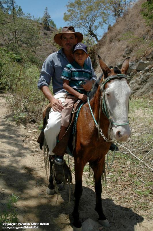 Fotografie Jezdec od eky Macuelizo: Jezdec od eky Macuelizo v severn Nikaraguy, 