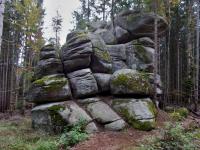 zem Pernkovho vrchu (1049 m n. m.) s typickmi bizarnmi skalnmi tvary vrcholovch st. Skaln v Hlava telete., Markta Vajskebrov, 2020
