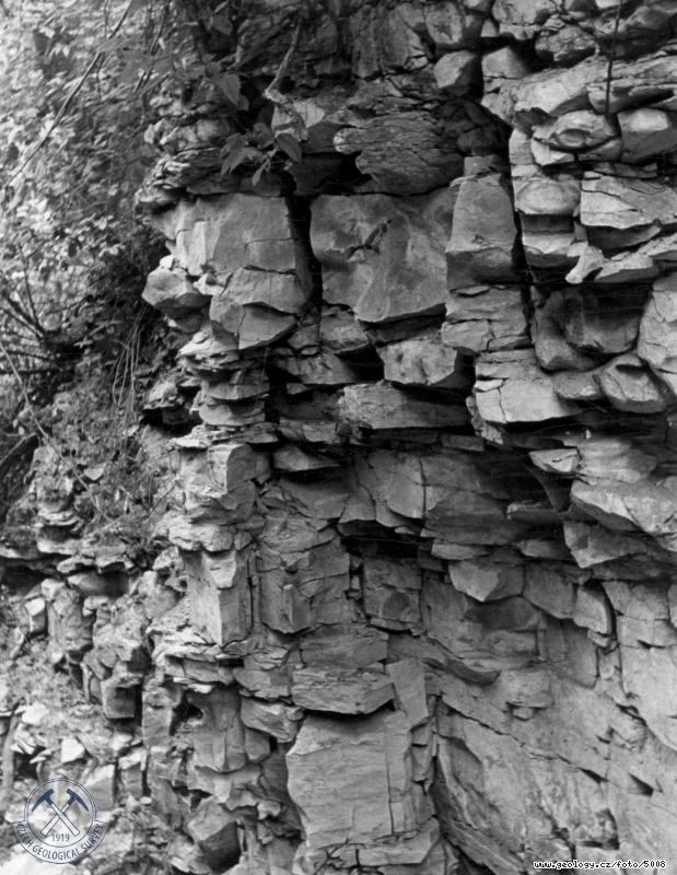 Fotografie : Smeensk kaon. Detail opukov stny v horn sti kaonu., Kladno