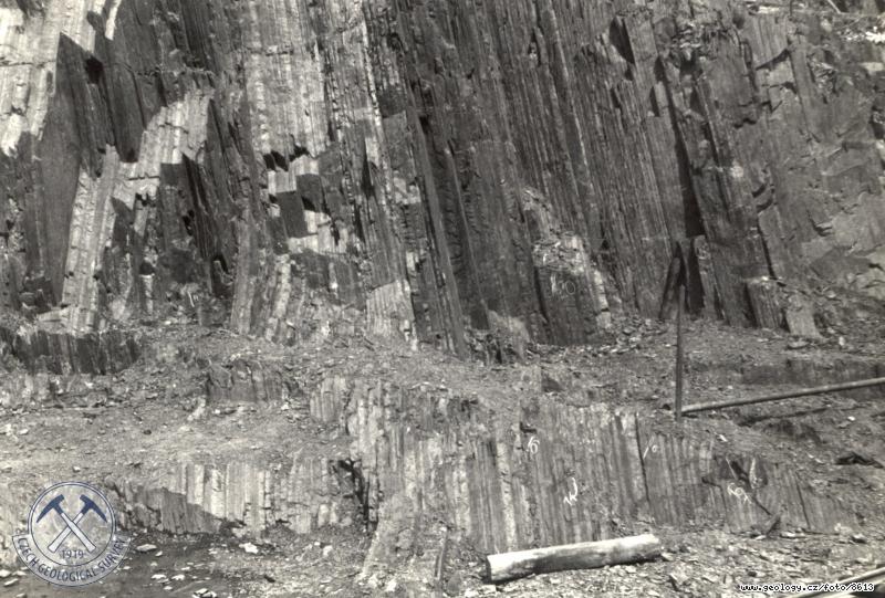 Fotografie : Vlom pro zakotven levho boku pehrady na Moravici. Kulmsk bidlice, zkladov pda pehrady, Kruberk