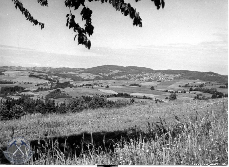 Fotografie ern Studnice, pohled od Sklenaic: ern Studnice, pohled od Sklenaic, Sklenaice
