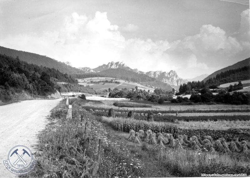 Fotografie : �t�rovo - v�ch.Slovensko, v�pencov� hradba, �t�rovo - v�ch.Slovensko