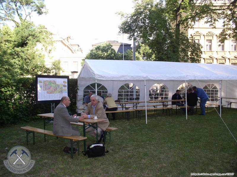 Fotografie P�edstaven� nov� geologick� mapy: P�edstaven� nov� geologick� mapy �R 1:500 000, �esk� geologick� slu�ba, Kl�rov