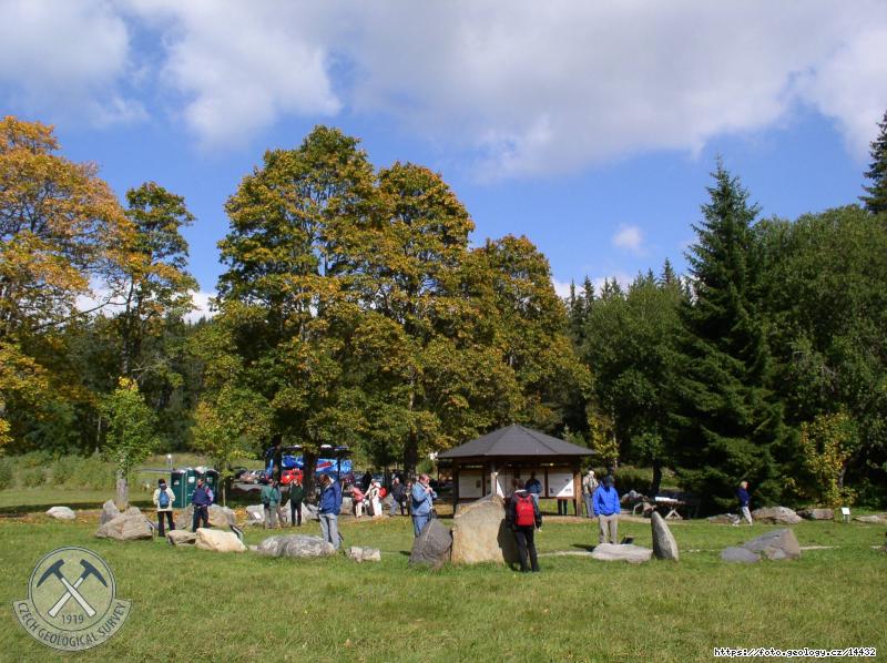 Fotografie Geologick� expozice Rokyta: Venkovn� geologick� expozice hornin �umavy Rokyta, Rokyta