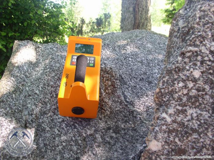 Fotografie Měření radioaktivity: Měření přirozené radioaktivity horninových vzorků, Geopark Stožec