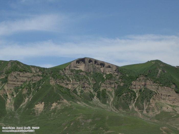 Fotografie Eroze: Erozn tvary v tercirnch trcch, vchodn Kavkaz, Vchodn Kavkaz