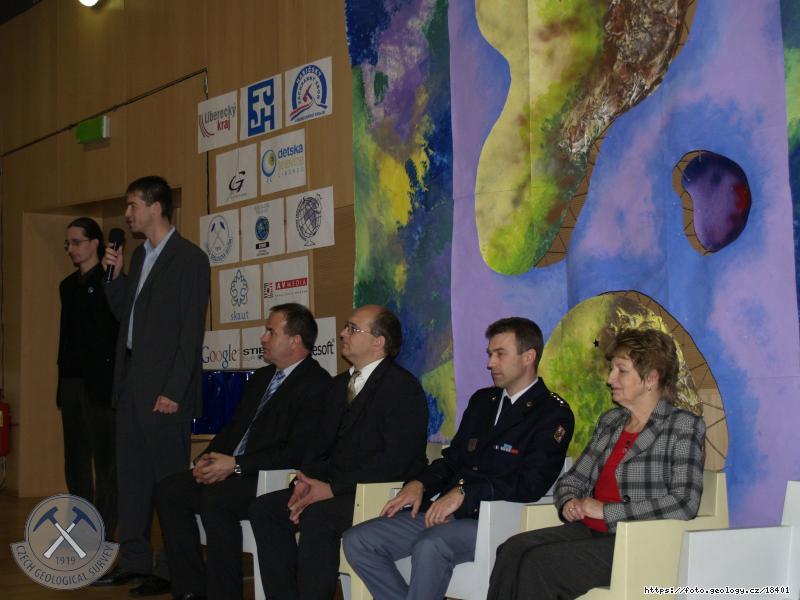 FOTO Účast ČGS na akci GISDAY 2009: Zahájení akce GISDAY 2009, panel zástupců pořádajících organizací, Liberec Fotografie Účast ČGS na akci GISDAY 2009: Zahájení akce GISDAY 2009, panel zástupců pořádajících organizací, Liberec