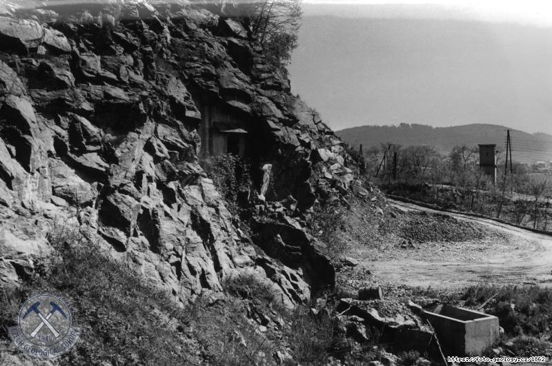Fotografie : P�edn� ��st lomu v granitu �ertovo b�emeno u Vrtick�ho n�dra��, �ertovo b�emeno k. 715