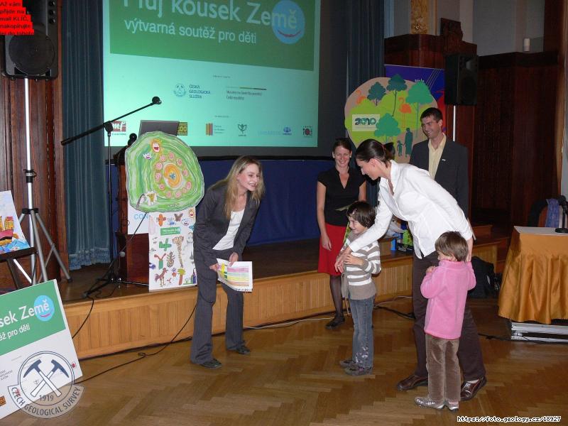 Fotografie M�j kousek Zem� 2010: Slavnostn� ukon�en� v�tvarn� sout�e M�j kousek Zem� 2010, Praha