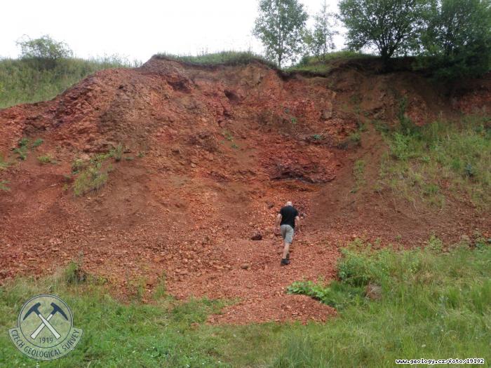 Photo : Baked clays in former quarry, Medlovick lom