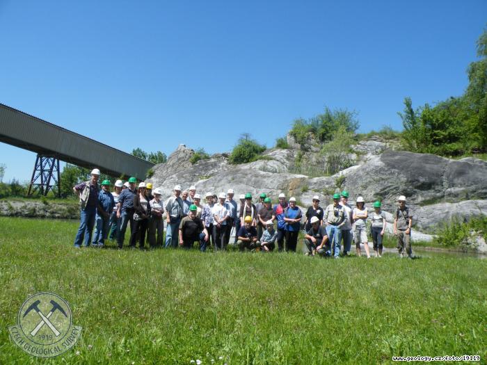 Photo : participants of the geological excursion Hranice , Lom Skalka Hranice