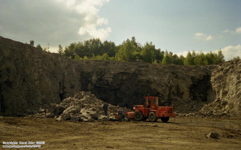 Fotografie Lom Miroov: Lom Miroov, mineralogick lokalita - vskyt minerl alpsk parageneze., Lom Miroov