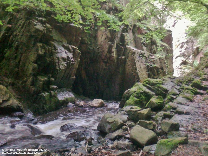 Fotografie : Koryto Zbiro�sk�ho potoka, Skryjsk� jez�rka