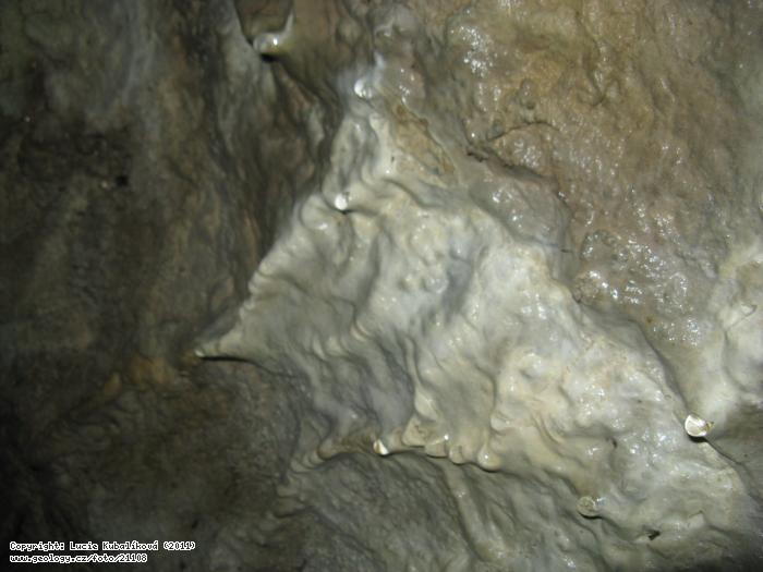 Fotografie ڞinov jeskyn u Heroltic: ڞinov jeskyn u Heroltic, ڞinov jeskyn u Heroltic