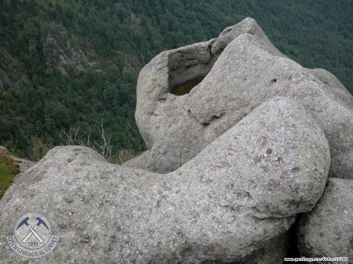 Photo : , Poledn kameny - Frdlantsk cimbu