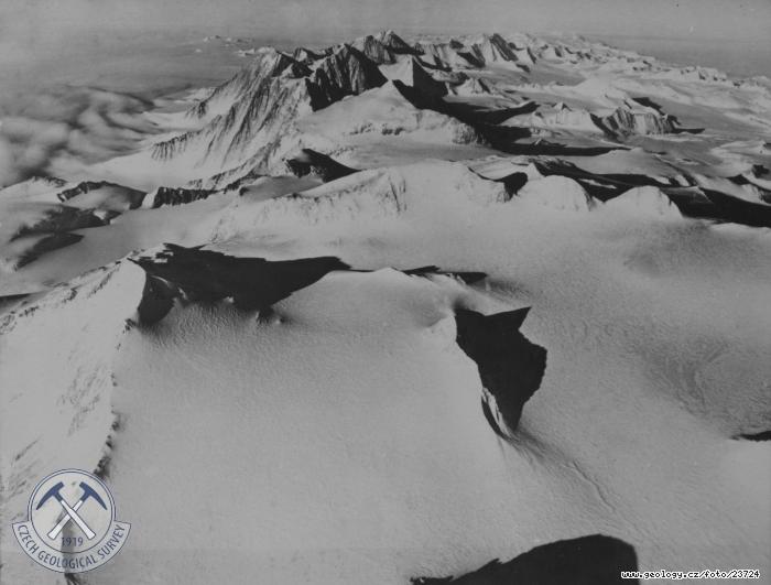 Fotografie Ellsworth Mt. Winson 5140 m: Nejvy antarktick poho (Ellsworth Mt. Winson 5140 m), 