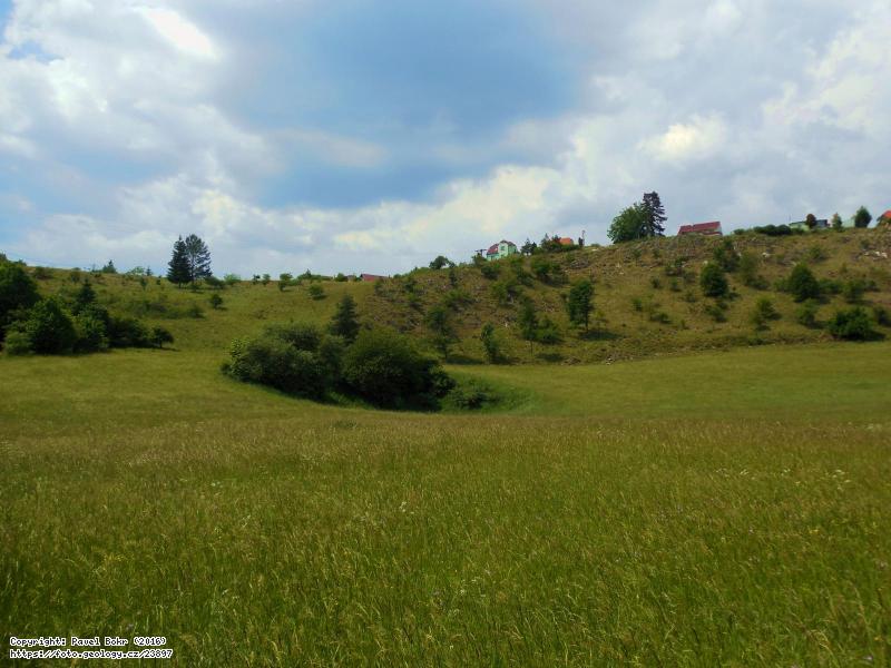 FOTO Blažkův závrt: Blažkův závrt u Jeskyně Balcarka, Blažkův závrt u jeskyně Balcarka Fotografie Blažkův závrt: Blažkův závrt u Jeskyně Balcarka, Blažkův závrt u jeskyně Balcarka