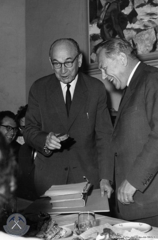 Fotografie Prof. V�clav Vachtl DrSc.: V�clav Vachtl a Josef Svoboda, 