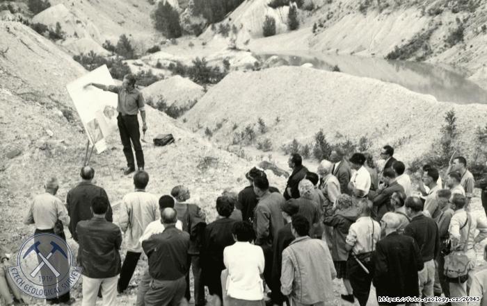 Fotografie Exkurze XXIII. MGK v Praze: Na lokalit Horn Bza v plzesk pnvi pi exkurzi 01 A, 