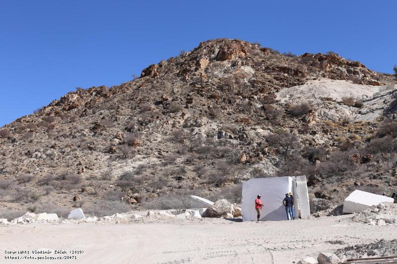 Fotografie Karibib - mramorov� lom: Mramorov� lom u Karibibu v Nam�bii, 