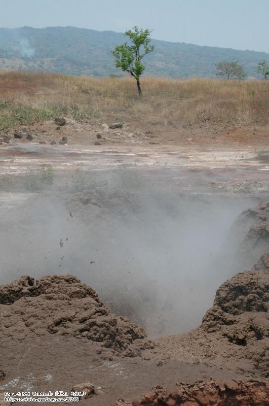 FOTO Los Hervideros, Nikaragua: Hydrotermální pole Los Hervideros u San Jacinto v Nikaraguy, Fotografie Los Hervideros, Nikaragua: Hydrotermální pole Los Hervideros u San Jacinto v Nikaraguy,