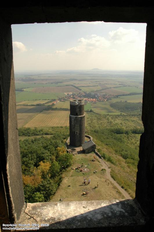 Fotografie Hazmburg: Vrch a gotick hrad Hasenburg v eskm stedoho, 