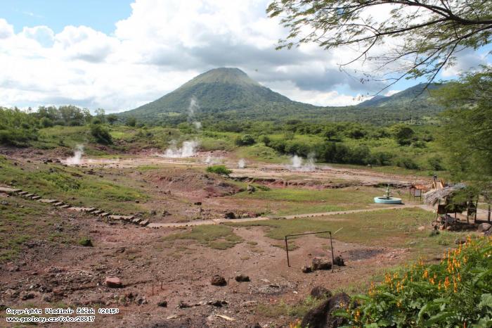 Fotografie Los Hervideros: Geotermln pole Los Hervideros u San Jacinto v Nikaraguy, 