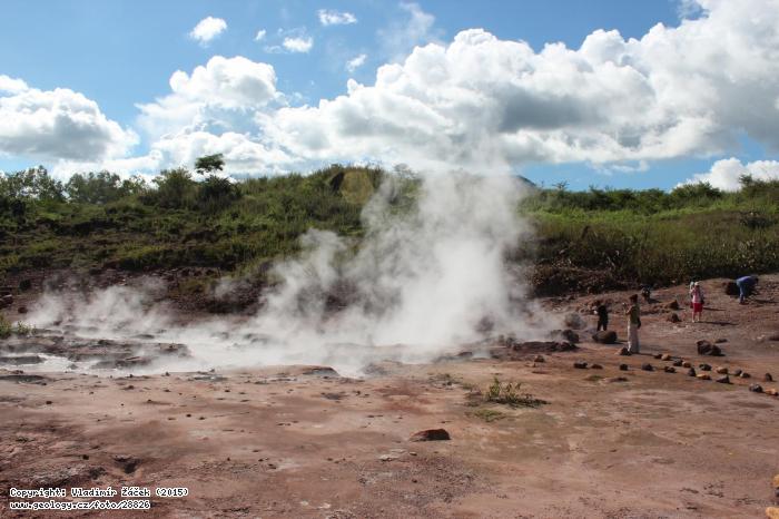 Fotografie Los Hervideros: Geotermln pole Los Hervideros u San Jacinto v Nikaraguy, 