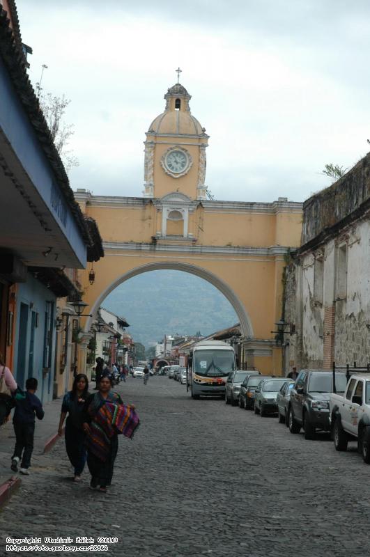 FOTO Antigua Guatemala: Historické hlavní město Antigua Guatemala poničené řadou zemětřesení, Fotografie Antigua Guatemala: Historické hlavní město Antigua Guatemala poničené řadou zemětřesení,