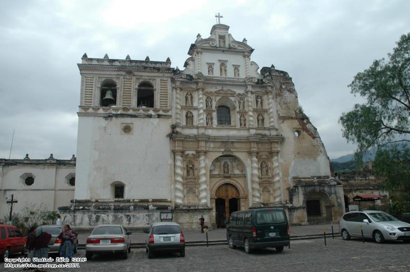 FOTO Antigua Guatemala: Historické hlavní město Antigua Guatemala poničené řadou zemětřesení, Fotografie Antigua Guatemala: Historické hlavní město Antigua Guatemala poničené řadou zemětřesení,