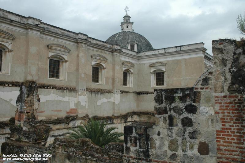 FOTO Antigua Guatemala: Historické hlavní město Antigua Guatemala poničené řadou zemětřesení, Fotografie Antigua Guatemala: Historické hlavní město Antigua Guatemala poničené řadou zemětřesení,