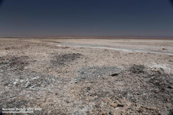 Fotografie Salar de Atacama: Soln jezero Salar de Atacama v Chile, 