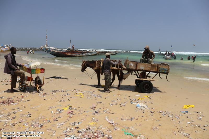 Fotografie Ryb��i v Dakaru: Ryb��i v Dakaru v Senegalu, 