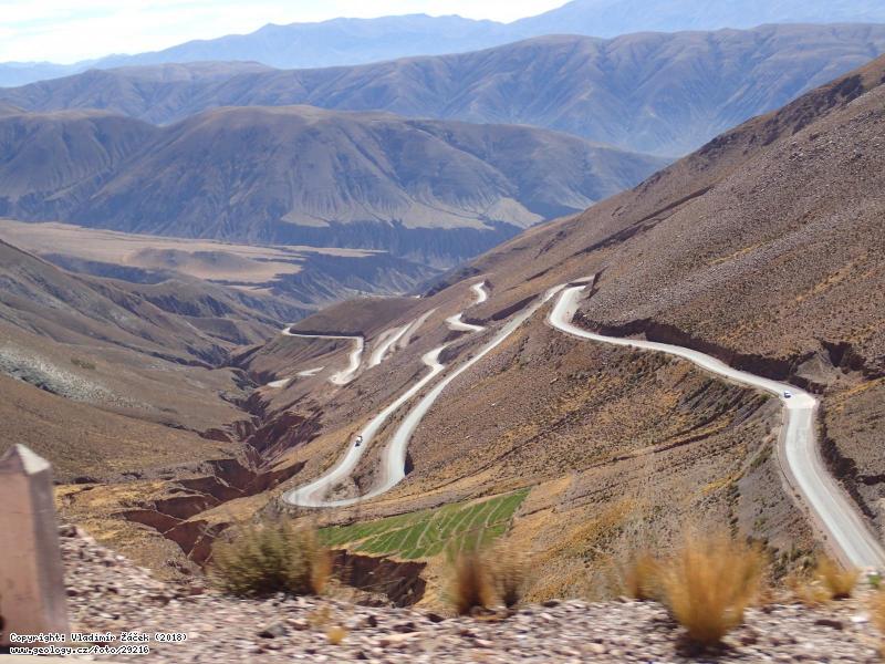 Fotografie Prsmyk  v Andch: Horsko sedlo v Andch  (4170) m. Provincie Jujuy v Argentin, 
