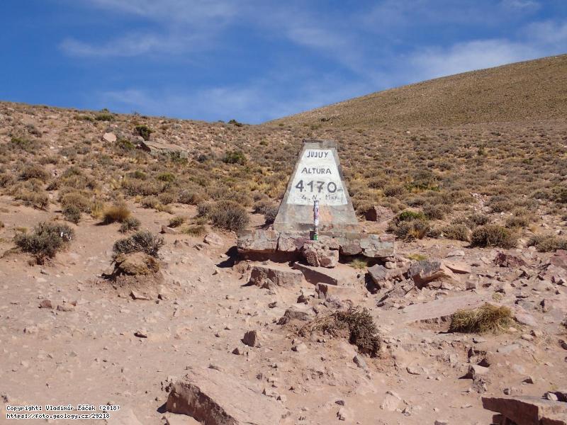 Fotografie Pr�smyk  v And�ch: Horsko sedlo v And�ch  (4170) m. Provincie Jujuy v Argentin�, 