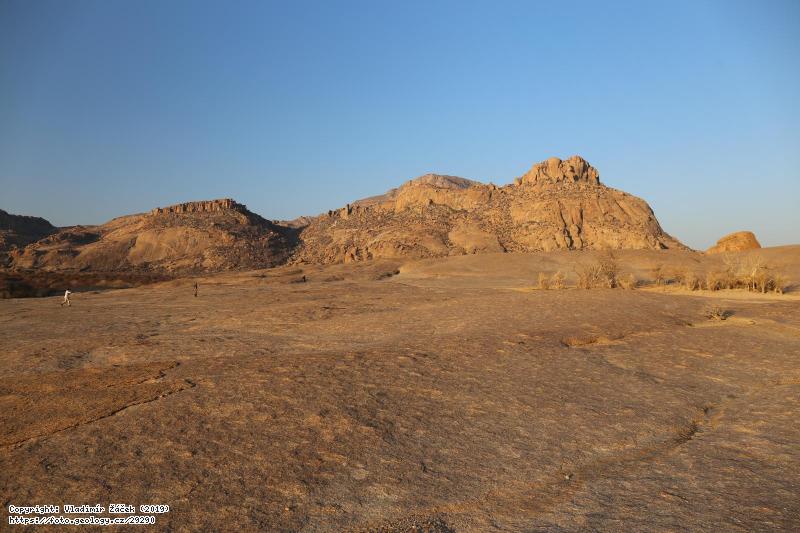 FOTO Pohoří Erongo v Namíbii: Granit v pohoří Erongo, centrální Namíbie, Fotografie Pohoří Erongo v Namíbii: Granit v pohoří Erongo, centrální Namíbie,