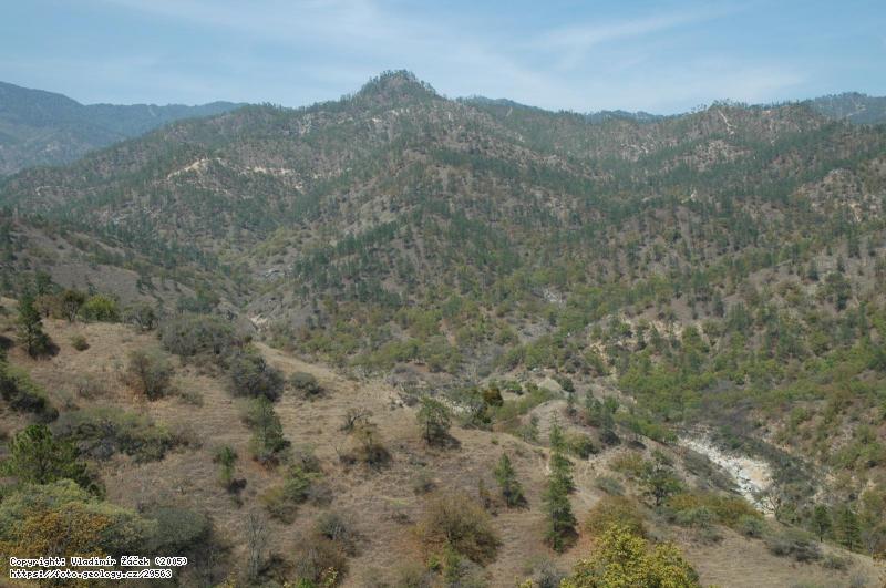 FOTO Granitové pohoří Dipilto, Nikaragua: Geologické mapování v granitovém plutonu Dipilto severně od Ocotalu, severní Nikaragua, Fotografie Granitové pohoří Dipilto, Nikaragua: Geologické mapování v granitovém plutonu Dipilto severně od Ocotalu, severní Nikaragua,