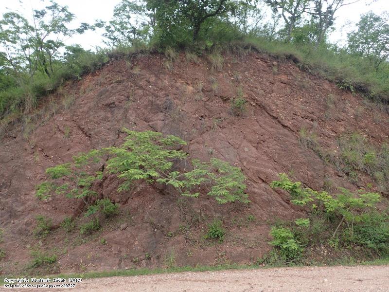 FOTO Výchozy konglomerátů souv. Totogalpa, Nikaragua: Výchozy konglomerátů souvrství Totogalpa, severní Nikaragua, Fotografie Výchozy konglomerátů souv. Totogalpa, Nikaragua: Výchozy konglomerátů souvrství Totogalpa, severní Nikaragua,
