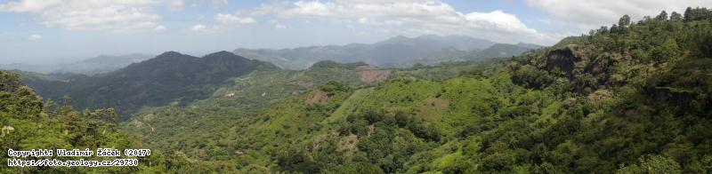 Fotografie Cueva Aserrio, lokalita geoparku R�o Coco,: Cueva Aserrio, lokalita geoparku R�o Coco, Nikaragua, 