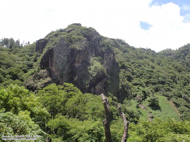 FOTO Piedra Orocuina, lokalita geoparku Río Coco: Piedra Orocuina, lokalita geoparku Río Coco, Nikaragua, Fotografie Piedra Orocuina, lokalita geoparku Río Coco: Piedra Orocuina, lokalita geoparku Río Coco, Nikaragua,